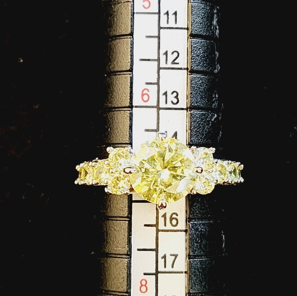 Round Cut Brilliant Faceted Yellow Gemstone 925 Sterling Silver Band Ring Sz 7 * - Picture 8 of 9